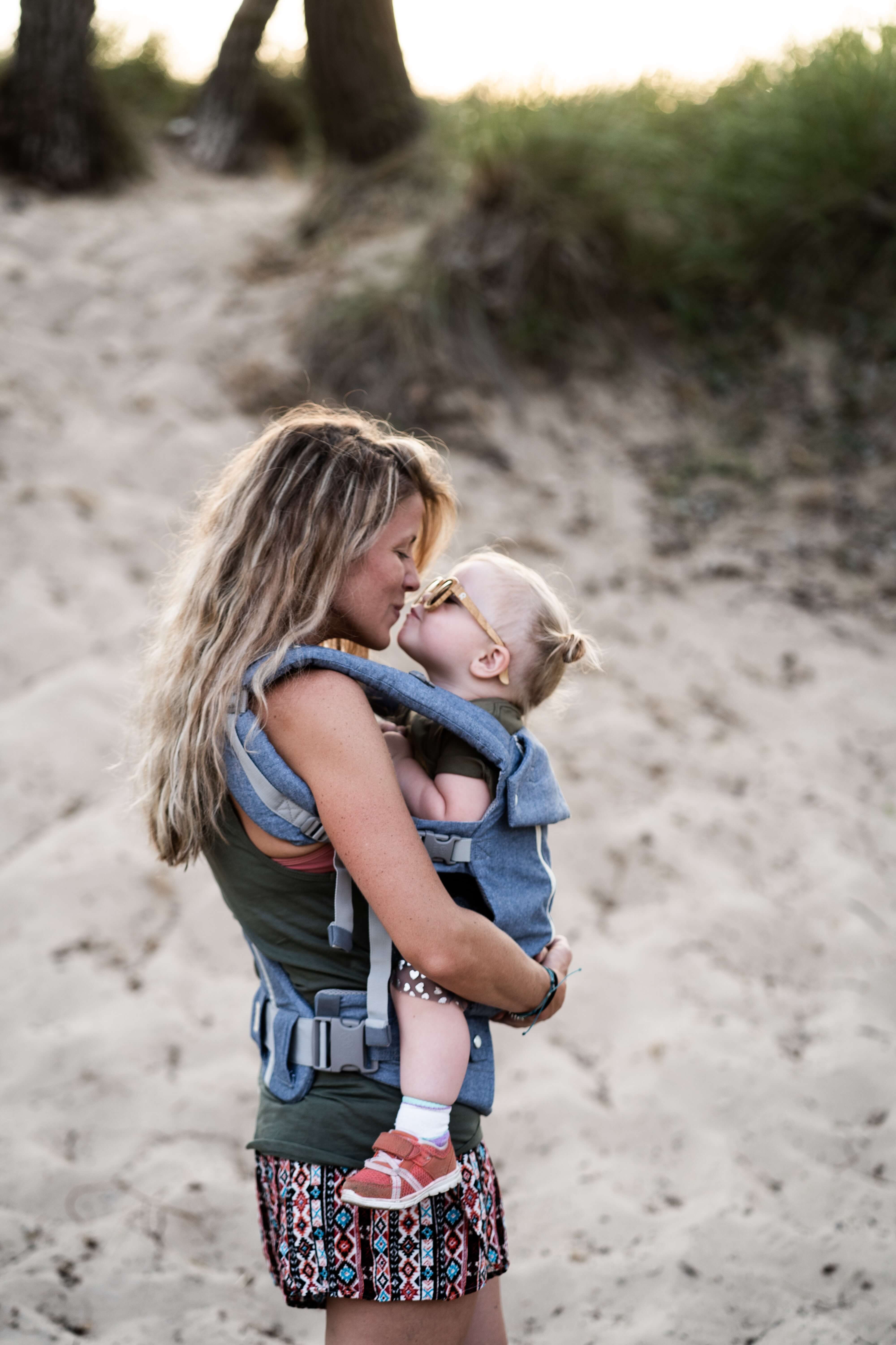 Family beach picture outfits