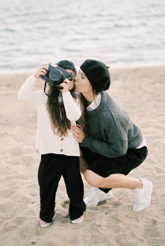 Family beach picture outfits